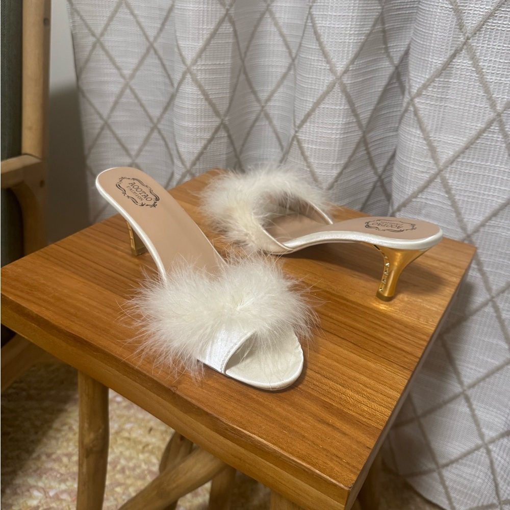 Bridal Elegant White Feathered Heels